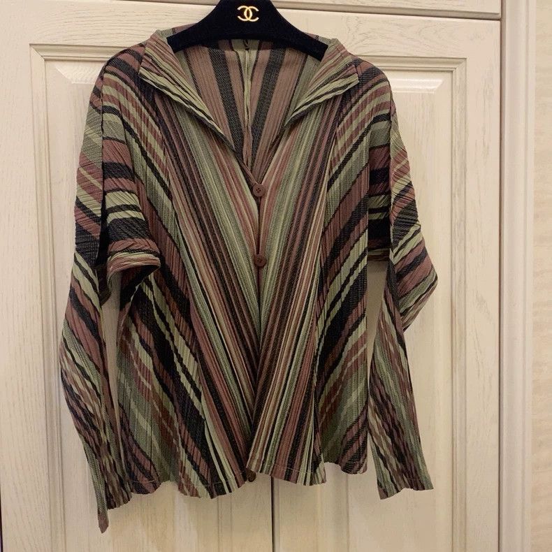 Issey Miyake Issey Miyake Pleats Please Pleated Jacket - dmc Size US M / EU 48-50 / 2 - 2 Thumbnail