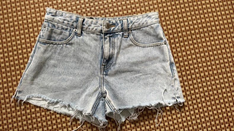 Alexander Wang Alexanderwang Crystal Logo Denim Shorts Size 24" / US 00 / IT 34 - 2 Thumbnail