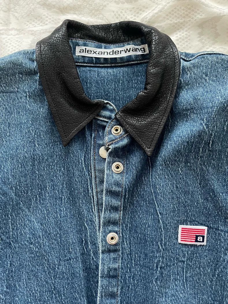 Alexander Wang Alexanderwang Denim Shirt with Leather Collar Size M / US 6-8 / IT 42-44 - 5 Thumbnail