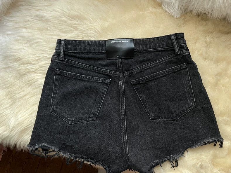 Alexander Wang Alexander Wang Gray Denim Bite Shorts Size 25" / US 0 / IT 36 - 2 Thumbnail