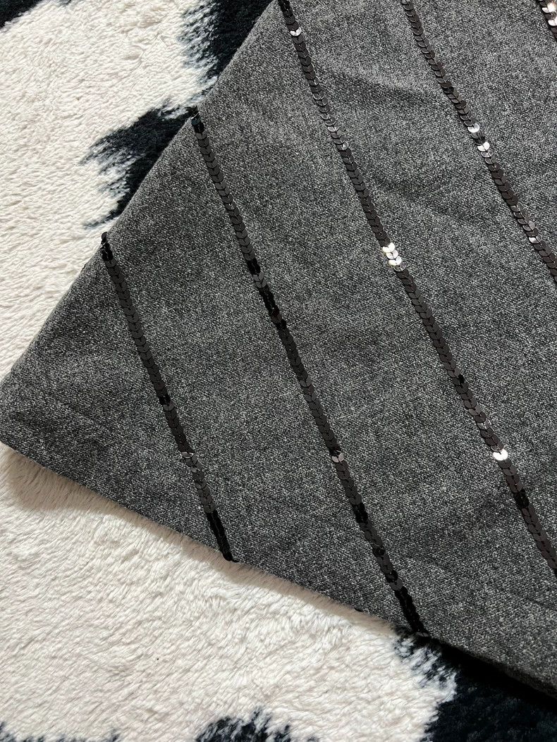 Comme des Garcons Comme des Garcons Wool Sequin Skirt - dmc Size US 28 / EU 44 - 3 Thumbnail