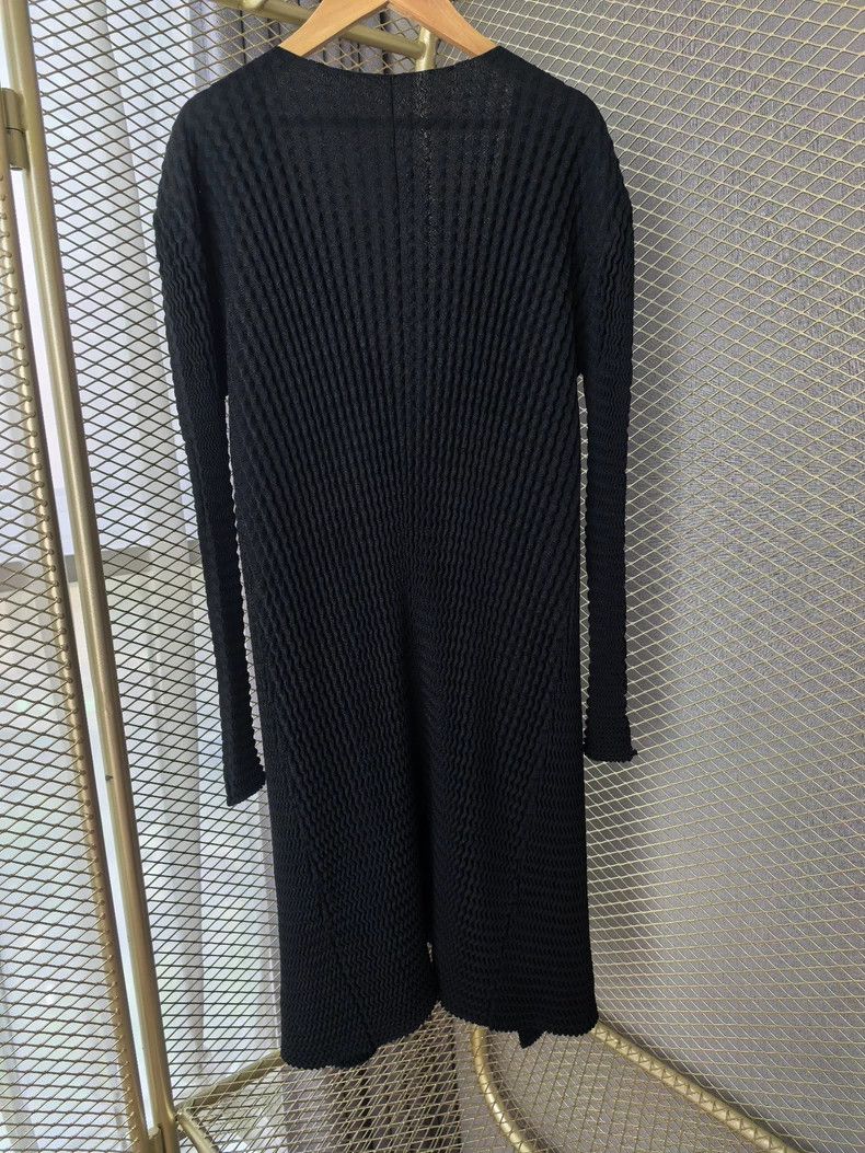 Issey Miyake Issey Miyake Fish Scale Knit Cardigan - dmc Size US S / EU 44-46 / 1 - 2 Thumbnail