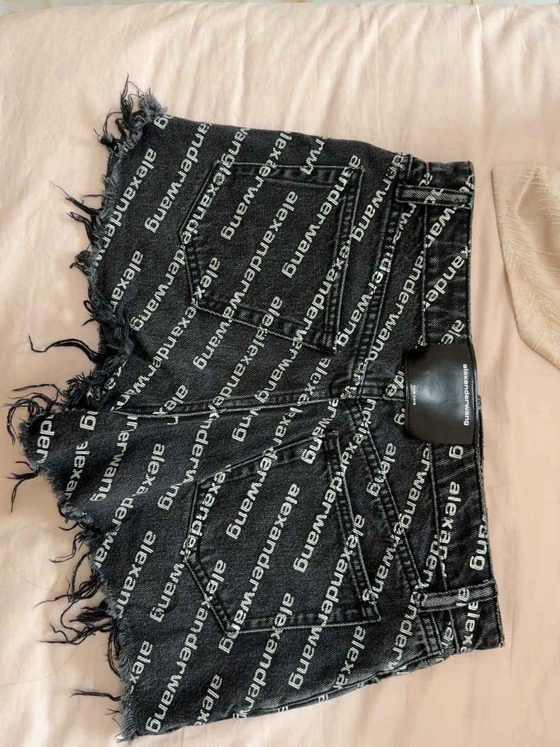 Alexander Wang Alexander Wang Black Printed Shorts Size 27" / US 4 / IT 40 - 2 Thumbnail