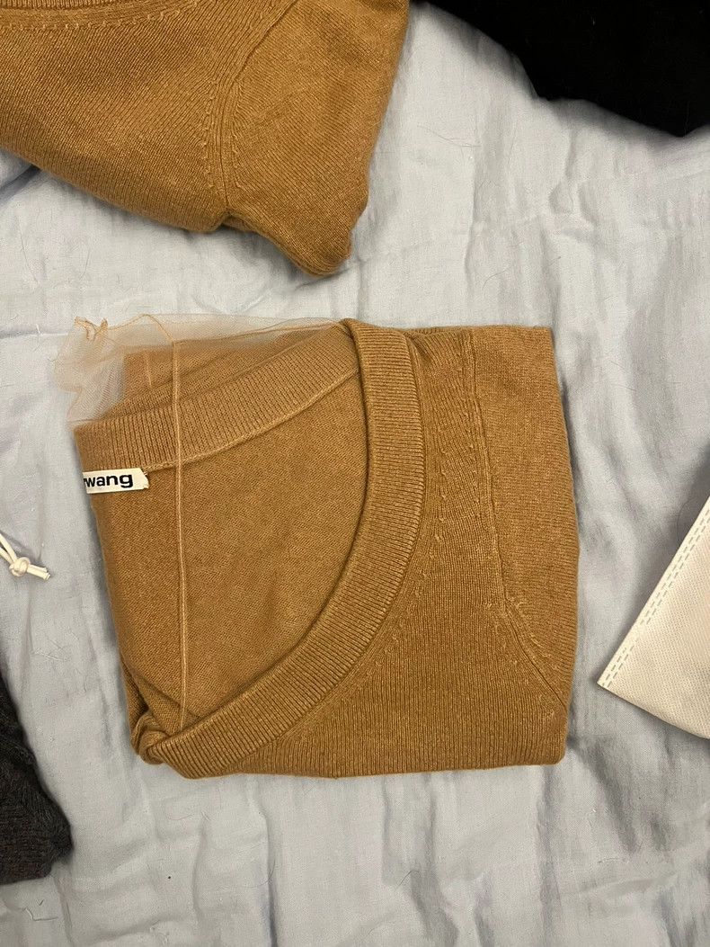 Alexander Wang Alexander Wang Sheer Cold Shoulder Sweater XS Size XS / US 0-2 / IT 36-38 - 7 Thumbnail