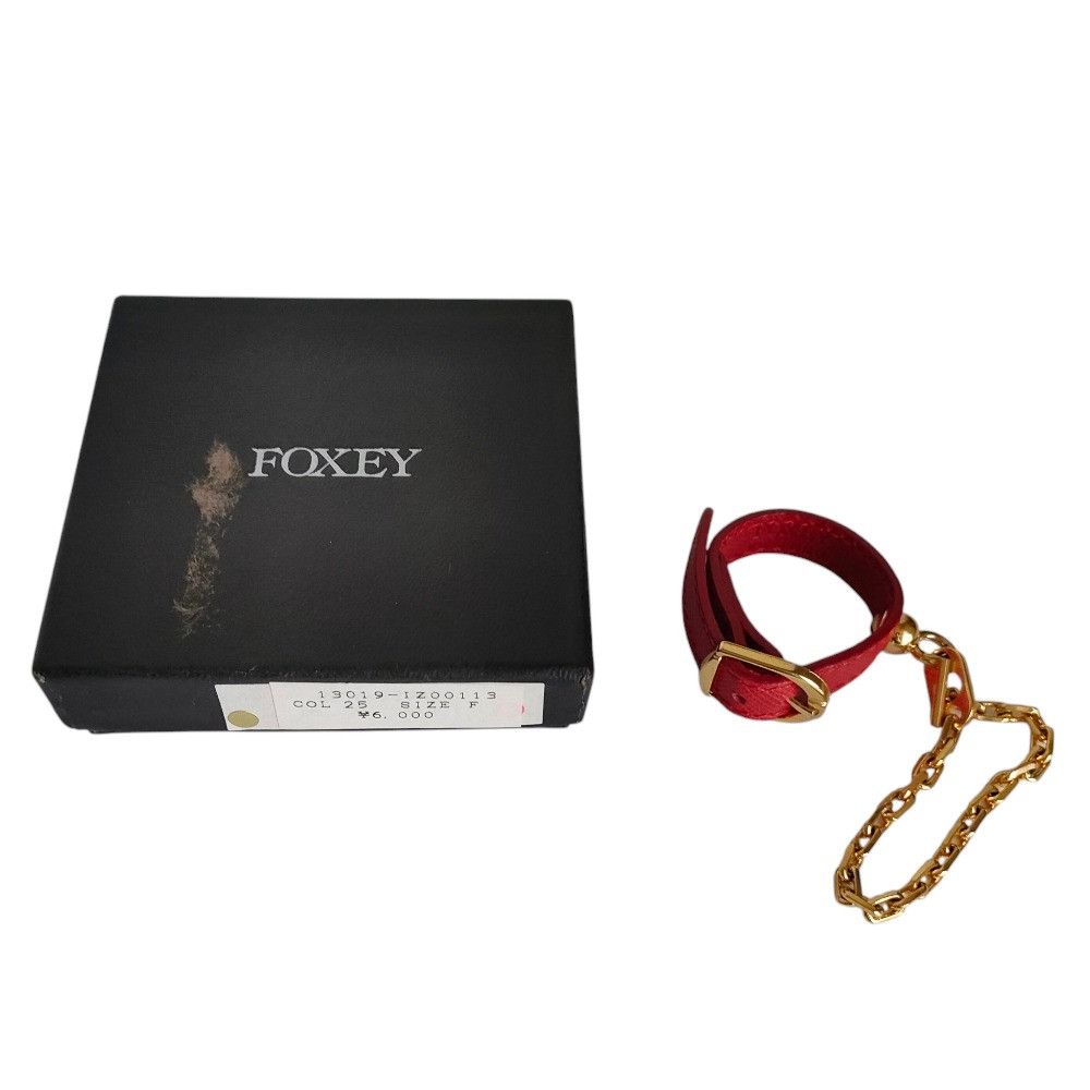 Other Other FOXEY Logo Embossed Glove Holder Charm Glove Holder Leather Charm Size ONE SIZE - 8 Thumbnail