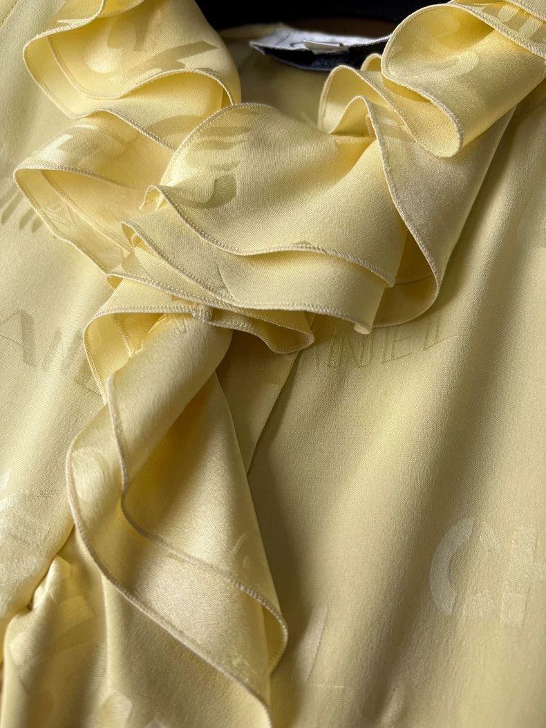 Chanel Chanel Silk Sleeveless Top with Ruffles - dmc Size US XS / EU 42 / 0 - 4 Thumbnail