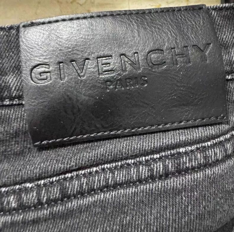 Givenchy Givenchy Distressed Denim Jeans - dmc Size US 30 / EU 46 - 5 Thumbnail