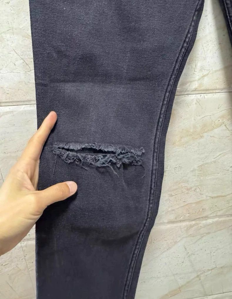 Givenchy Givenchy Distressed Denim Jeans - dmc Size US 30 / EU 46 - 3 Thumbnail