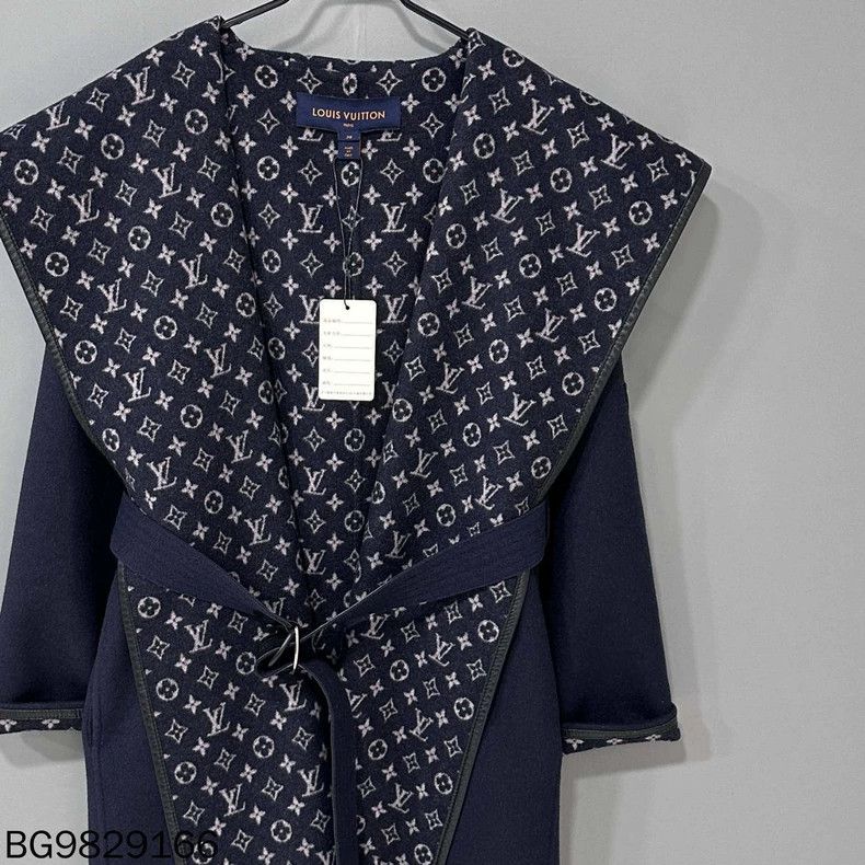 Louis Vuitton Louis Vuitton Navy Bathrobe Coat - dmc Size US M / EU 48-50 / 2 - 4 Thumbnail