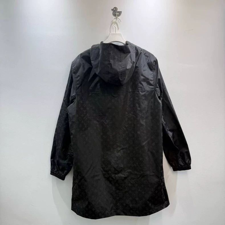 Louis Vuitton Louis Vuitton 23 Logo Print Windbreaker Jacket - dmc Size US L / EU 52-54 / 3 - 2 Thumbnail
