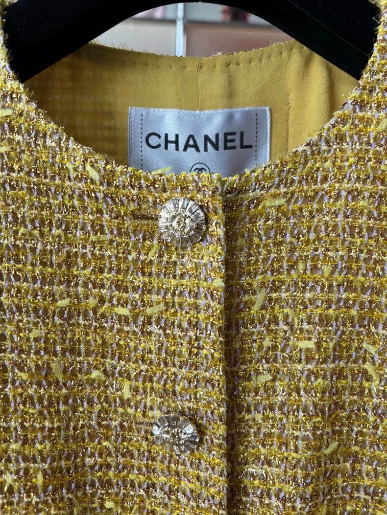 Chanel 23C Gold Diamond Button Knit Jacket - dmc