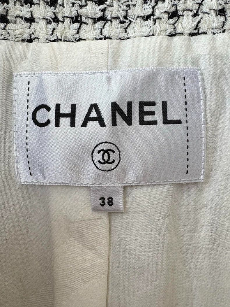Chanel Chanel Tweed Jacket with Lantern Sleeves - dmc Size US M / EU 48-50 / 2 - 7 Thumbnail