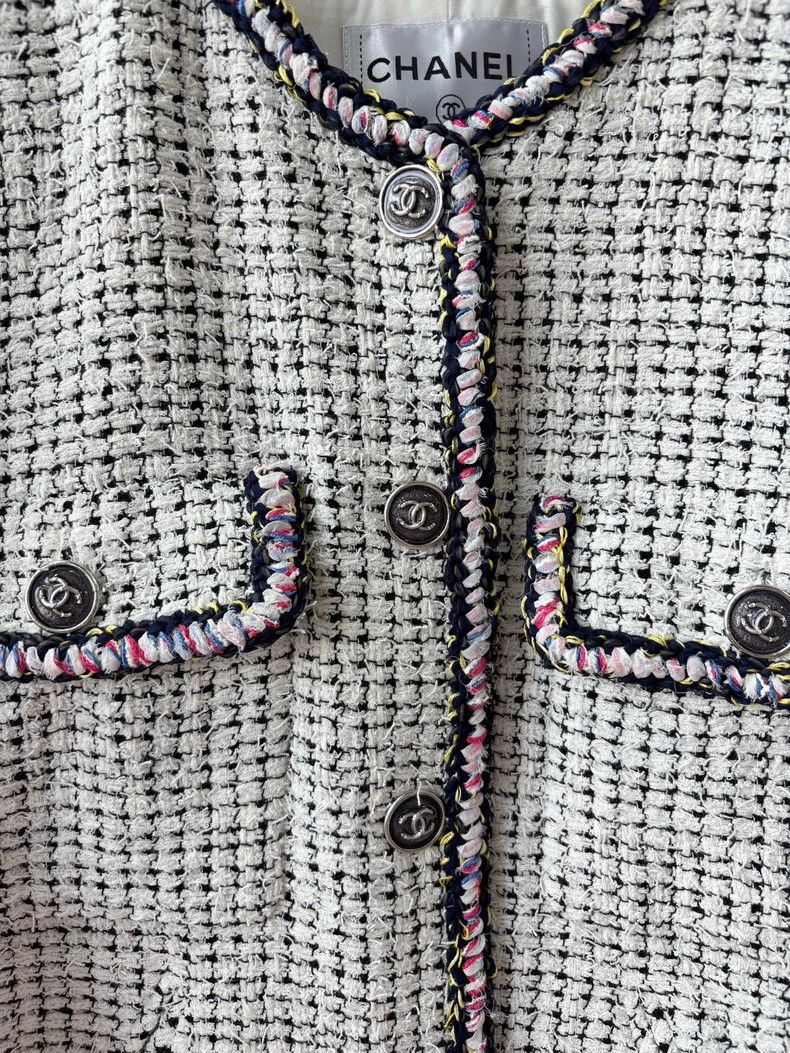 Chanel Chanel Tweed Jacket with Lantern Sleeves - dmc Size US M / EU 48-50 / 2 - 3 Thumbnail