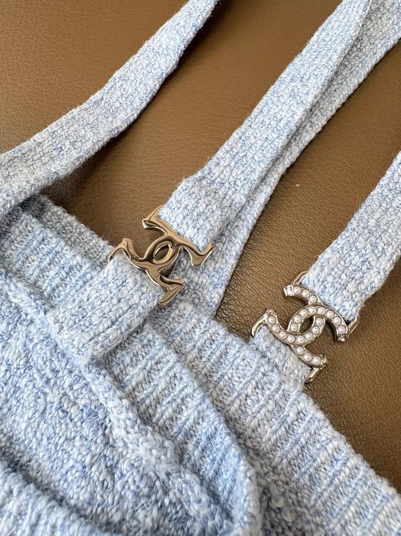 Chanel Chanel Blue Knit Camisole with CC Logo - dmc Size US M / EU 48-50 / 2 - 3 Thumbnail