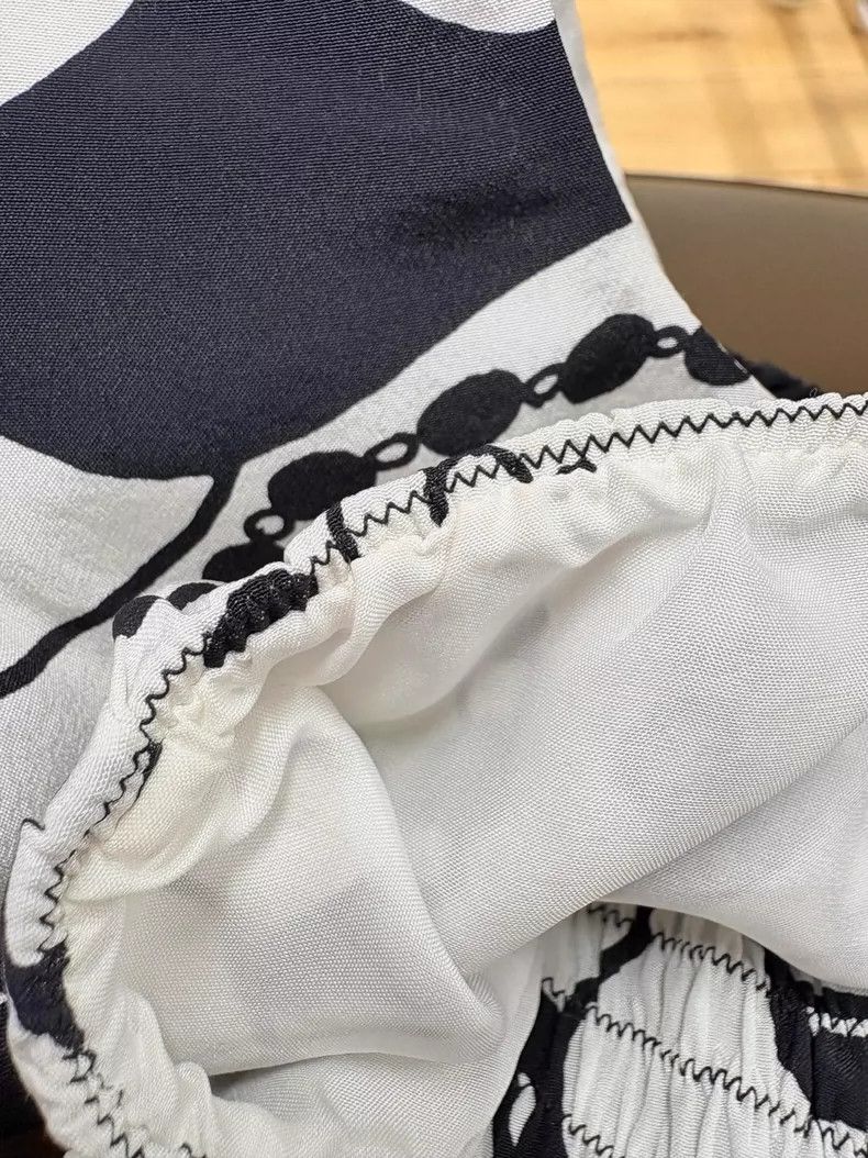 Chanel Chanel Black White Graffiti Camellia Top - dmc Size US S / EU 44-46 / 1 - 7 Thumbnail