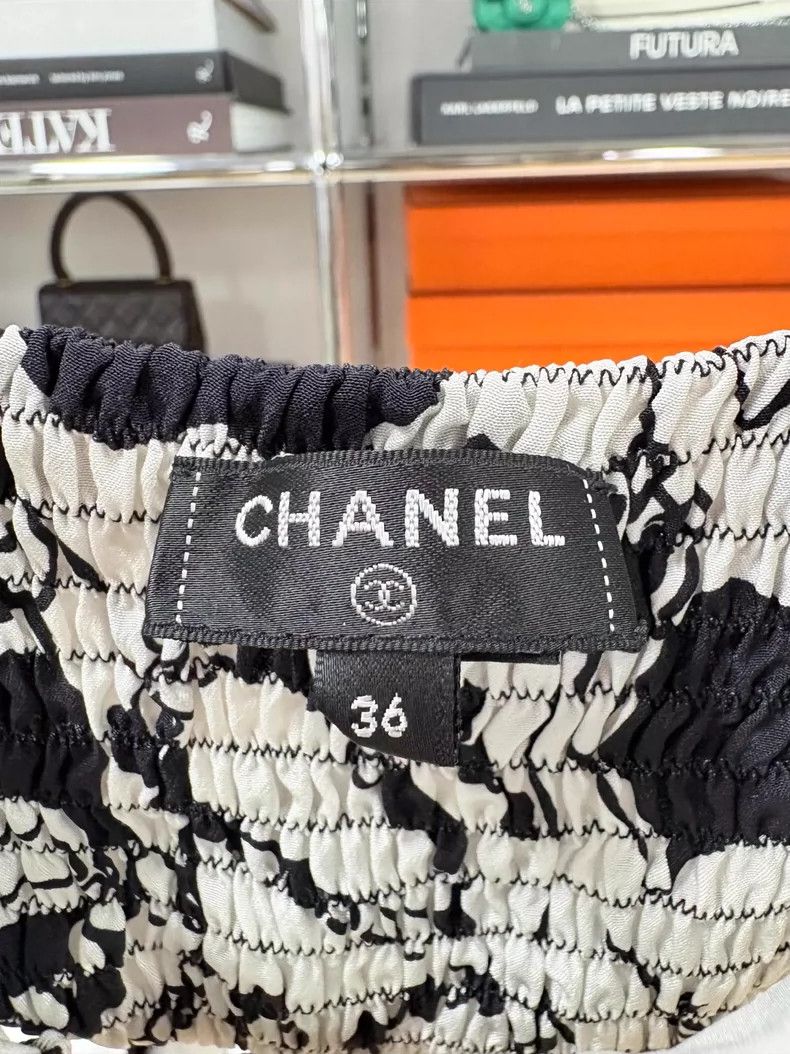 Chanel Chanel Black White Graffiti Camellia Top - dmc Size US S / EU 44-46 / 1 - 4 Thumbnail