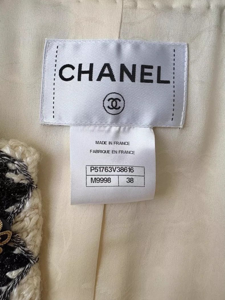 Chanel Chanel Salzburg Waffle Knit Lion Button Jacket - dmc Size US M / EU 48-50 / 2 - 6 Thumbnail