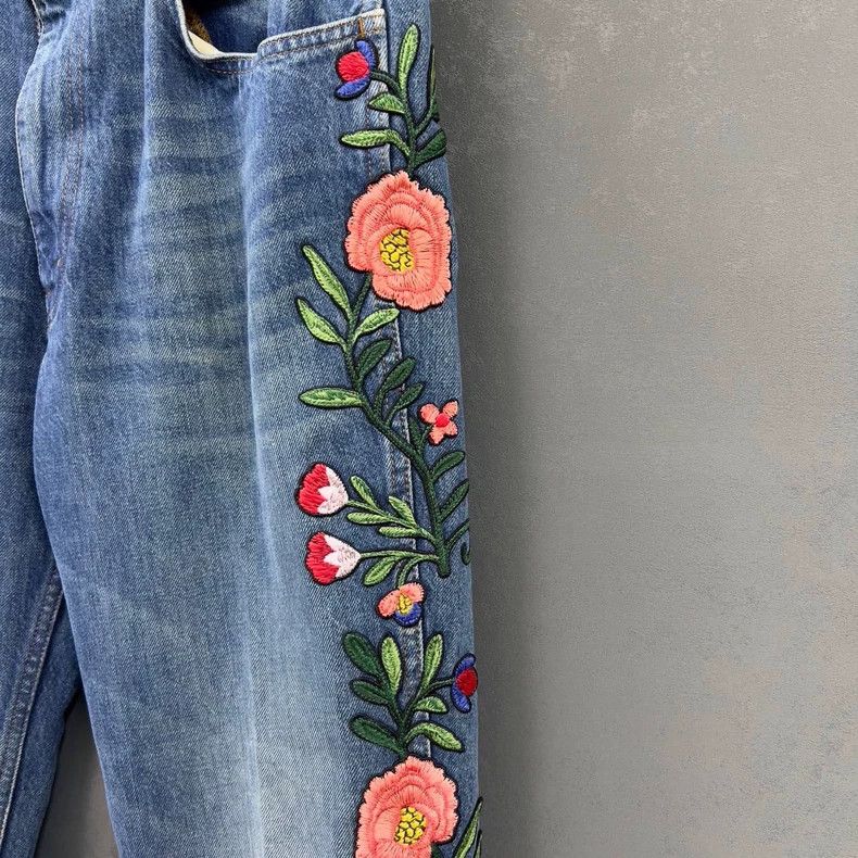 Gucci Gucci Floral Embroidered Denim Fisherman Pants - dmc Size US 32 / EU 48 - 3 Thumbnail
