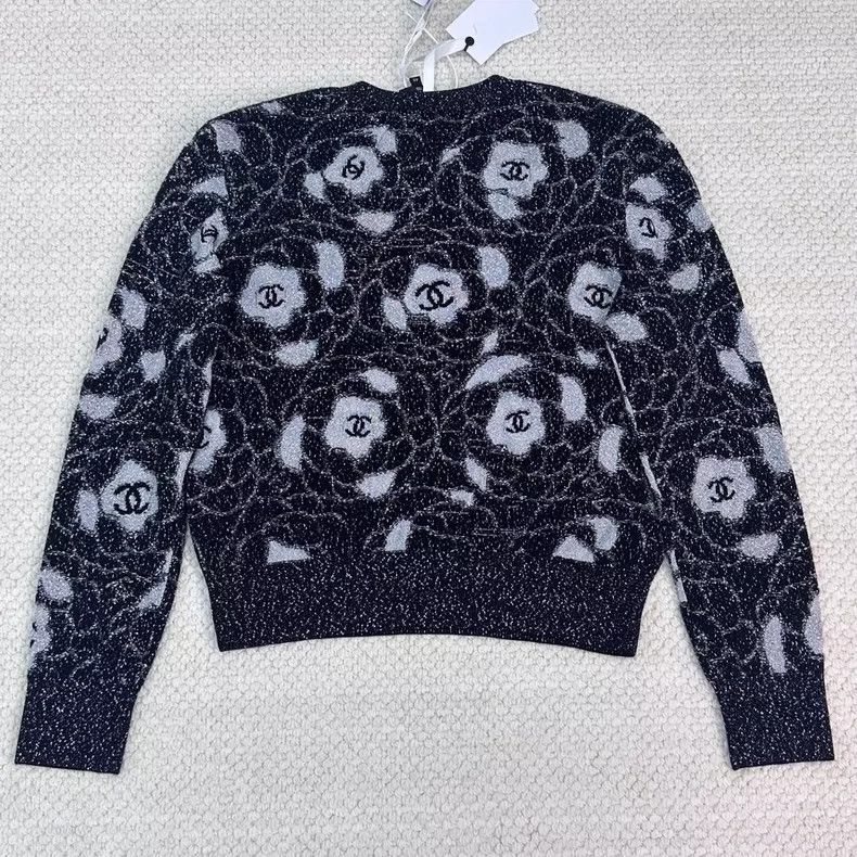 Chanel Chanel Camellia Pattern Knit Sweater - dmc Size US L / EU 52-54 / 3 - 2 Thumbnail
