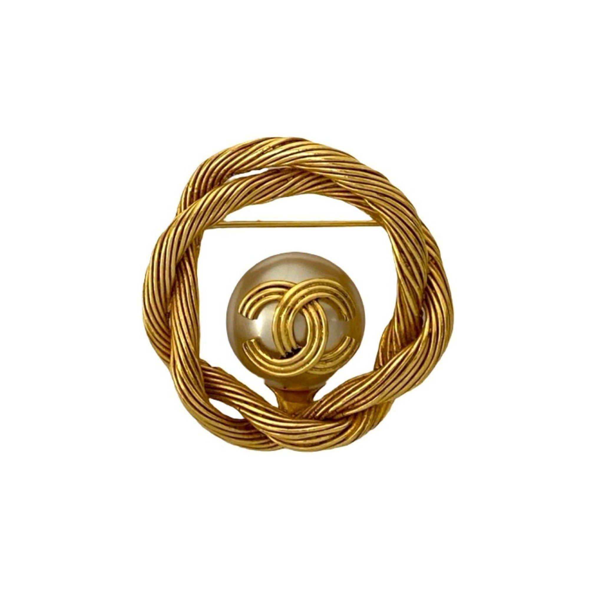 Chanel CHANEL Coco Mark Motif GP Faux Pearl Brooch Corsage Gold 3302k Size ONE SIZE - 3 Thumbnail