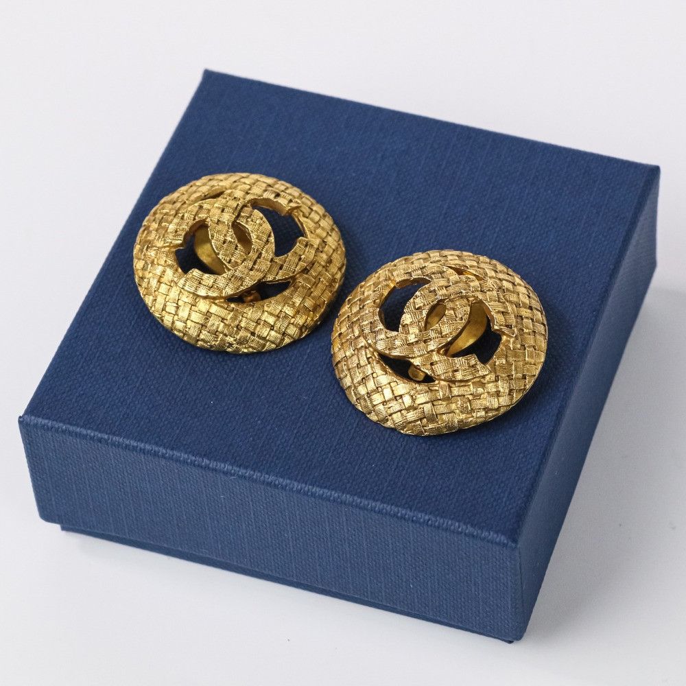 Chanel Chanel Chanel Coco Mark Vintage Earrings Metal Earrings DUTY FREE for USA Size ONE SIZE - 9 Thumbnail