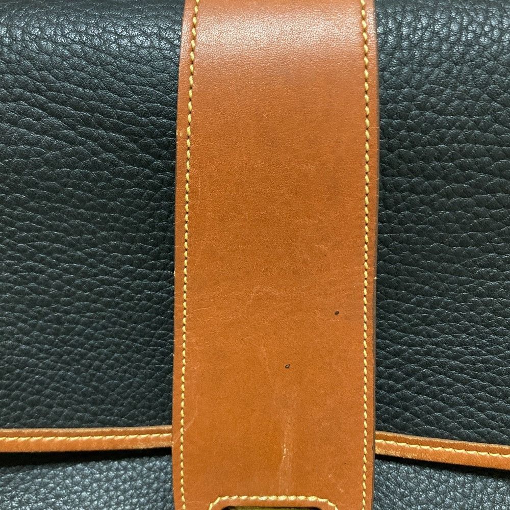 Other Other Dooney & Bourke Vintage Leather Shoulder Bag Leather Shoulder Bag DUTY FREE for USA Size ONE SIZE - 10 Thumbnail
