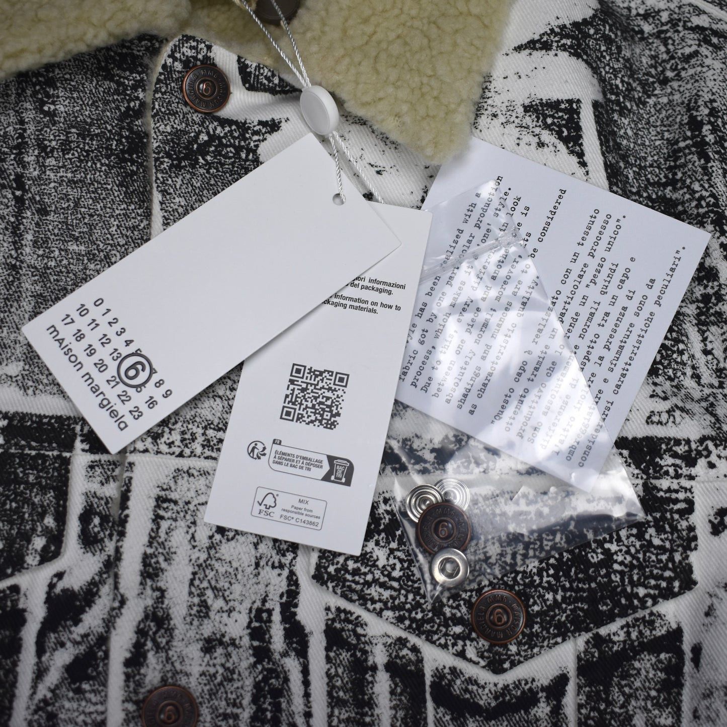 MM6 × Maison Margiela Maison Margiela MM6 Painted Denim Trucker Jacket Shearling Size US S / EU 44-46 / 1 - 6 Thumbnail