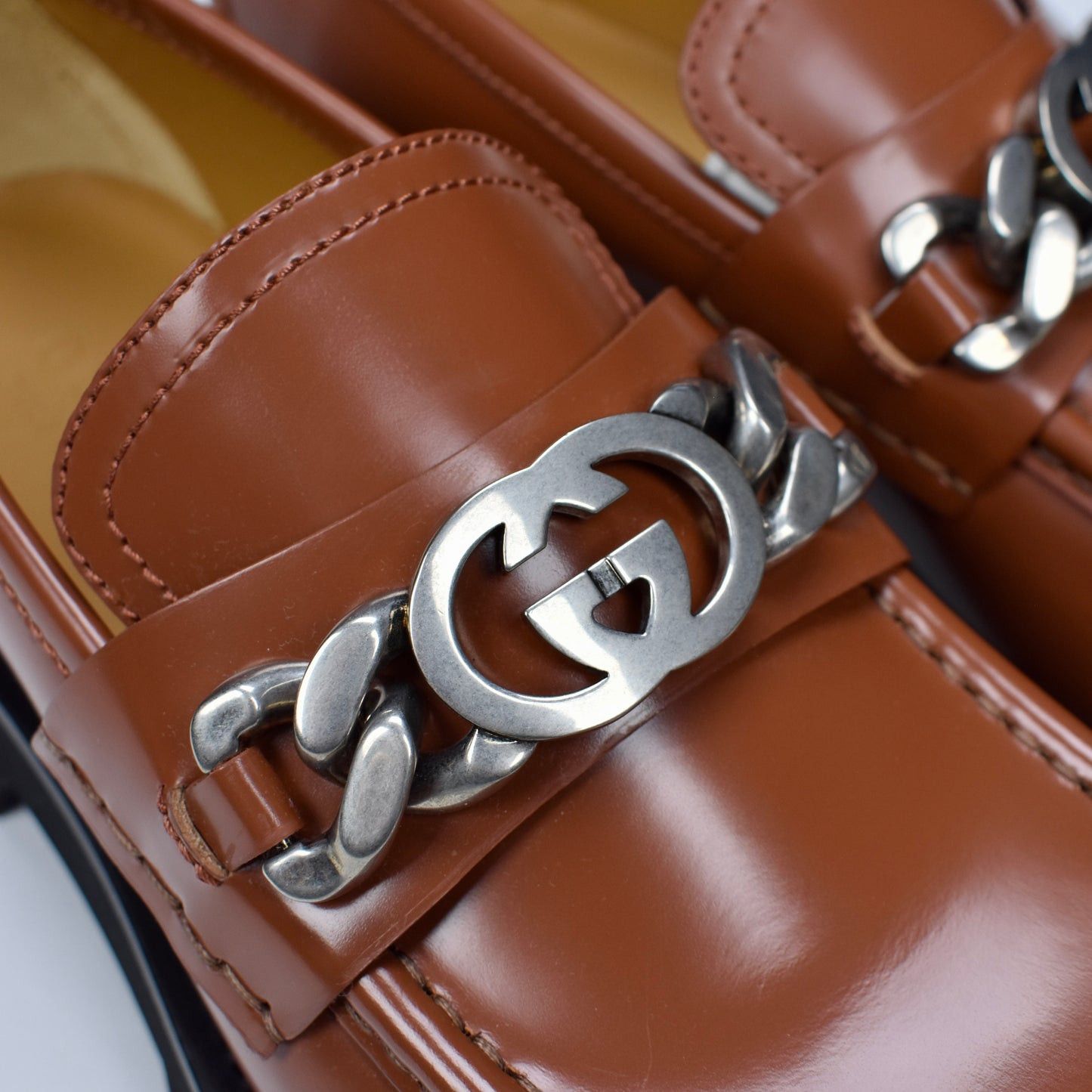 Gucci Gucci Brown Leather GG Chain Lug Loafers Cordovan Lux Size US 10 / EU 43 - 9 Thumbnail