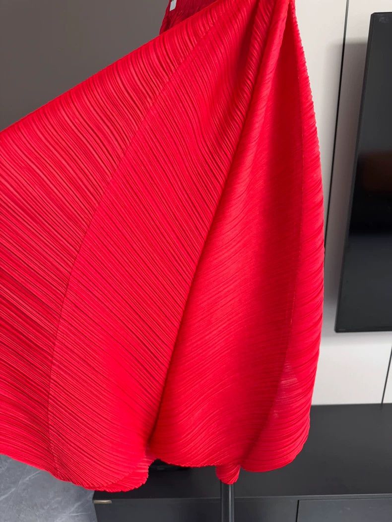 Issey Miyake Issey Miyake PP Red Pleated Skirt - dmc Size US 30 / EU 46 - 2 Thumbnail