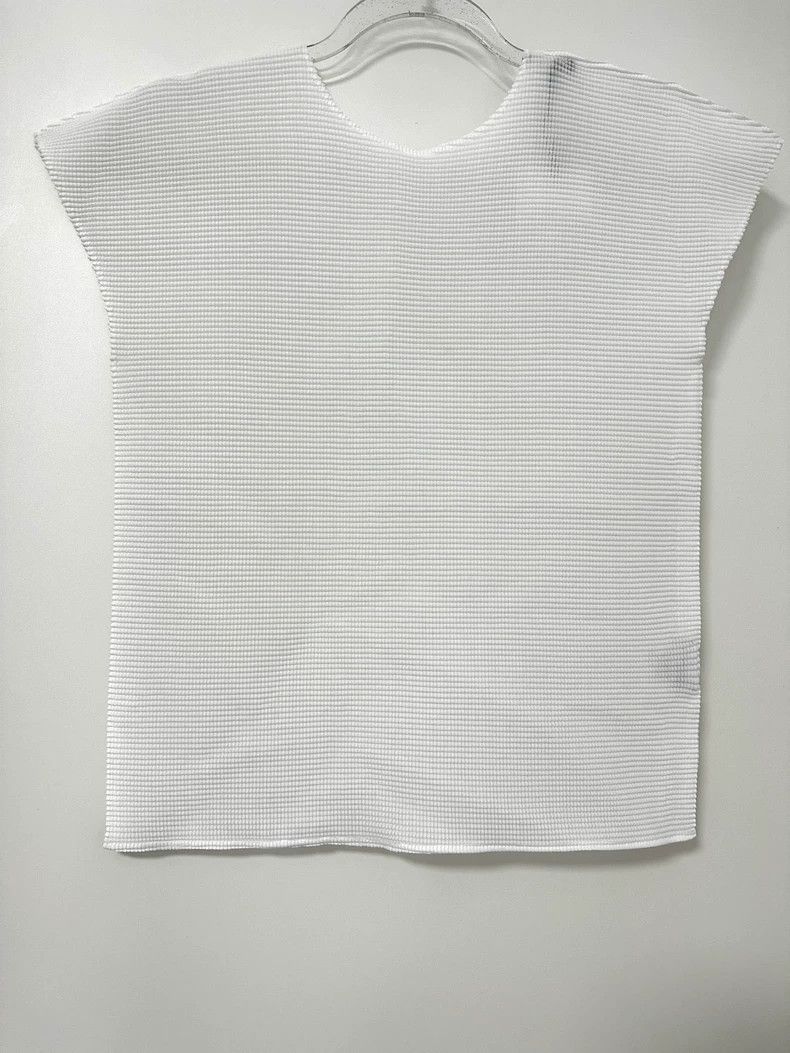 Issey Miyake Issey Miyake ME Series Sleeveless Top - dmc Size US M / EU 48-50 / 2 - 2 Thumbnail