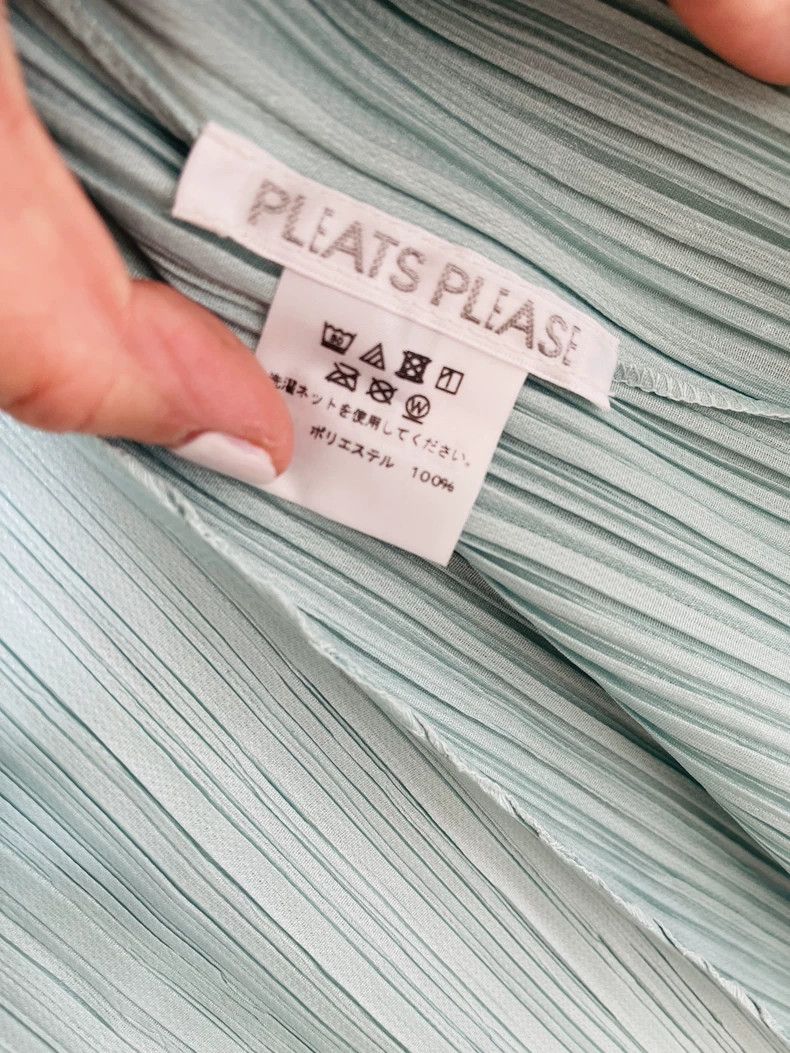 Issey Miyake Issey Miyake Pleats Please V-Neck Tank Top - dmc Size US M / EU 48-50 / 2 - 3 Thumbnail
