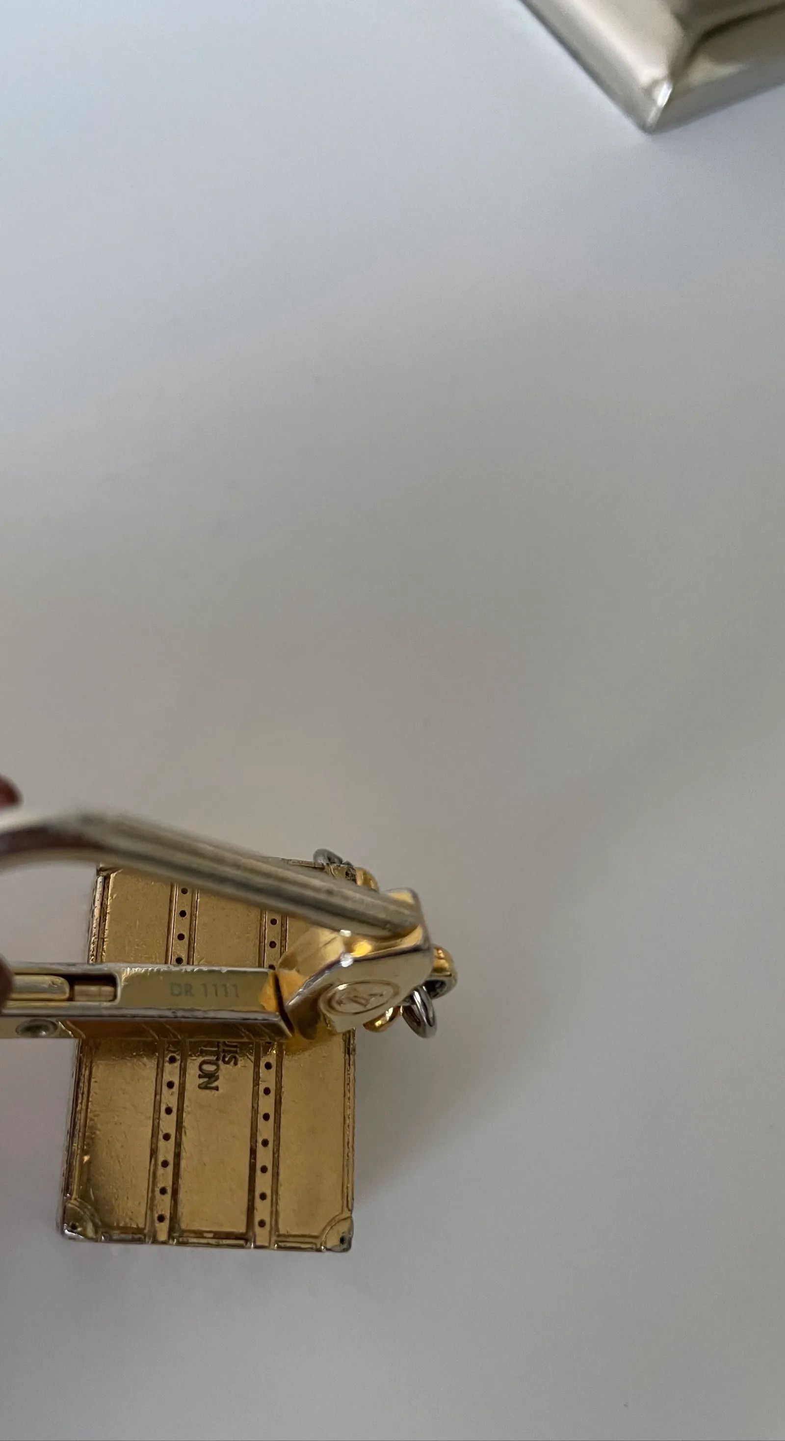 Louis Vuitton Louis Vuitton Brooch Size ONE SIZE - 3 Thumbnail