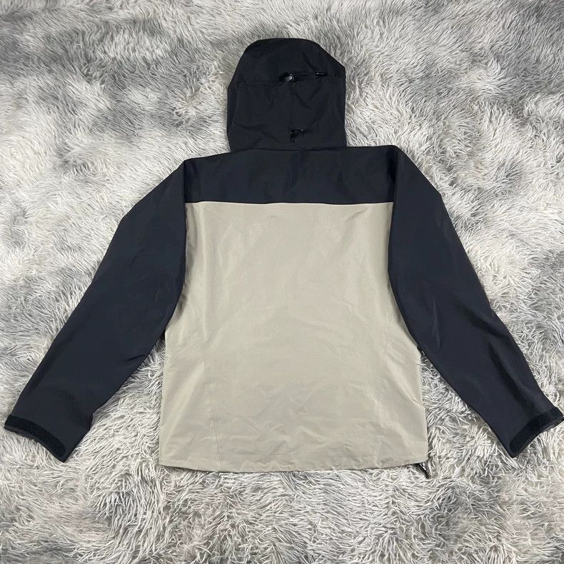Arc'teryx Arc'teryx Beta AR New Jacket Size US M / EU 48-50 / 2 - 2 Thumbnail