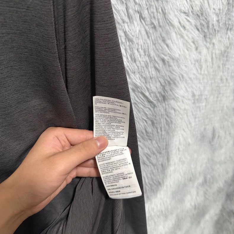Arc'teryx Arcteryx Cormac Big Logo Long Sleeve T-shirt Size US L / EU 52-54 / 3 - 6 Thumbnail