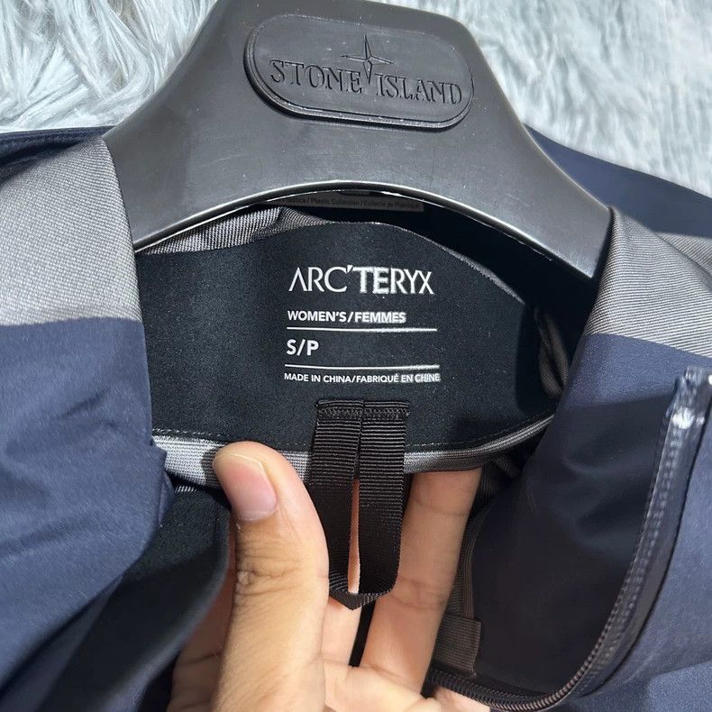 Arc'teryx Arcteryx Beta LT Hooded Jacket Size US S / EU 44-46 / 1 - 3 Thumbnail