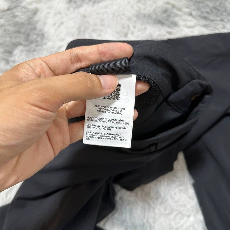 Arc'teryx Arcteryx ACROPLE JOGGER Black Sweatpants Size US 32 / EU 48 - 7 Thumbnail