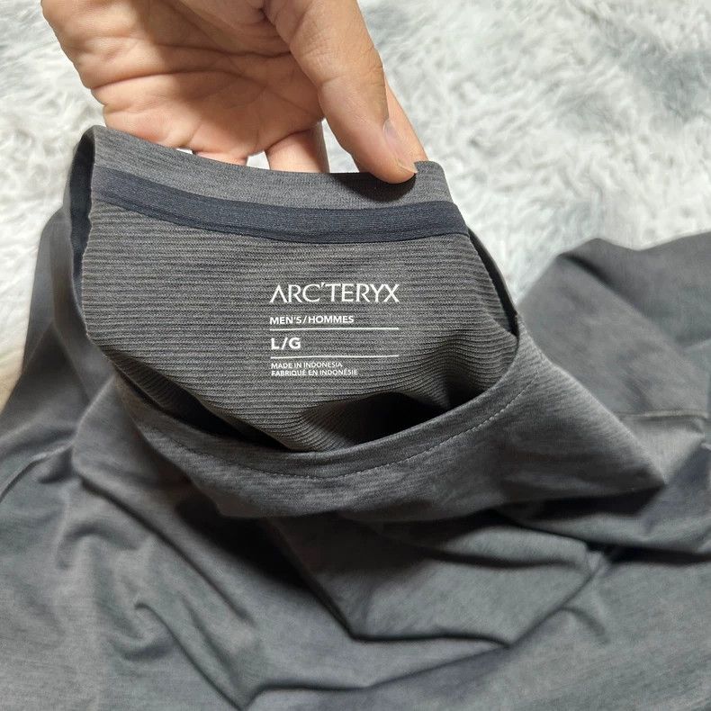 Arc'teryx Arcteryx CORMAC Logo Quick-Dry T-Shirt Size US L / EU 52-54 / 3 - 3 Thumbnail