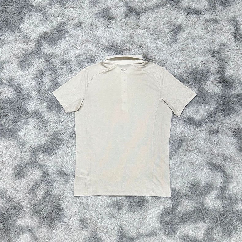 Arc'teryx Arcteryx A2b Wool Short Sleeve Polo Size US M / EU 48-50 / 2 - 2 Thumbnail