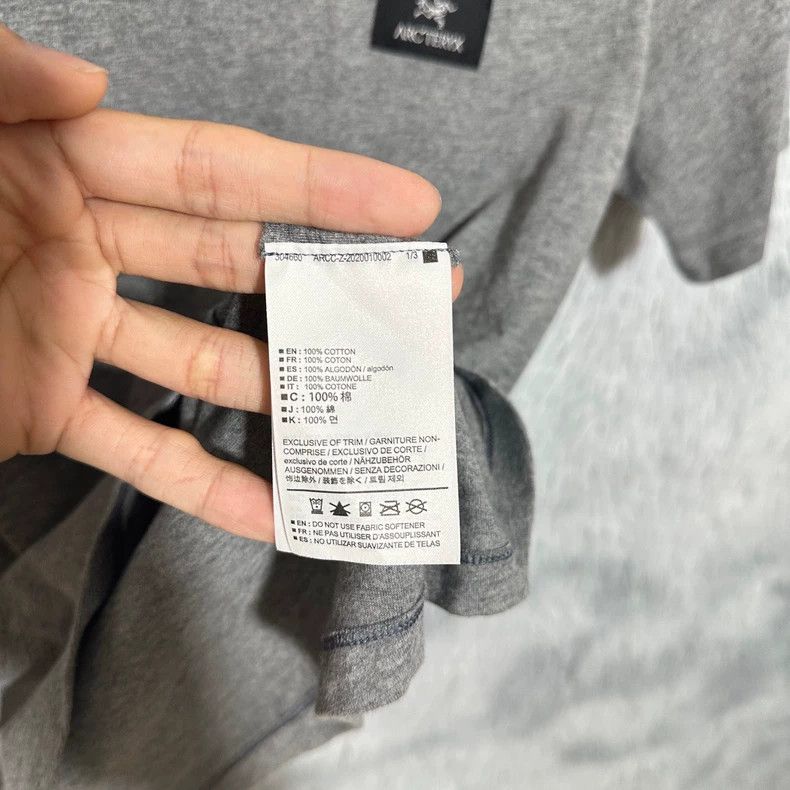Acronym Arcteryx Embroidered Logo Short Sleeve T-Shirt Size US S / EU 44-46 / 1 - 5 Thumbnail