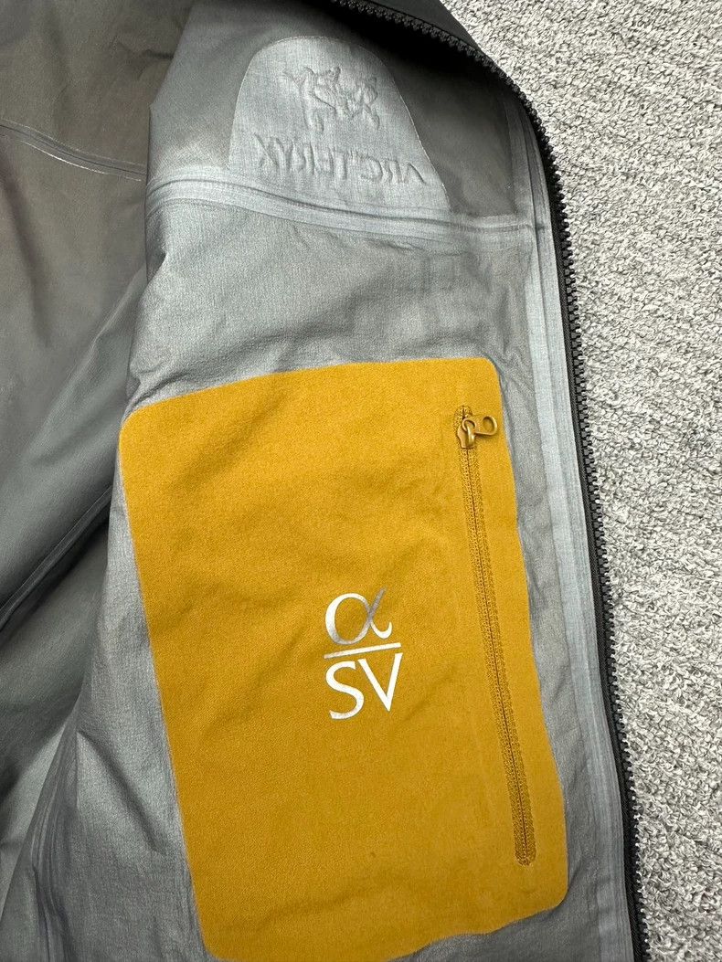 Arc'teryx Arc'teryx Alpha SV 6th Gen Jacket Size US L / EU 52-54 / 3 - 3 Thumbnail