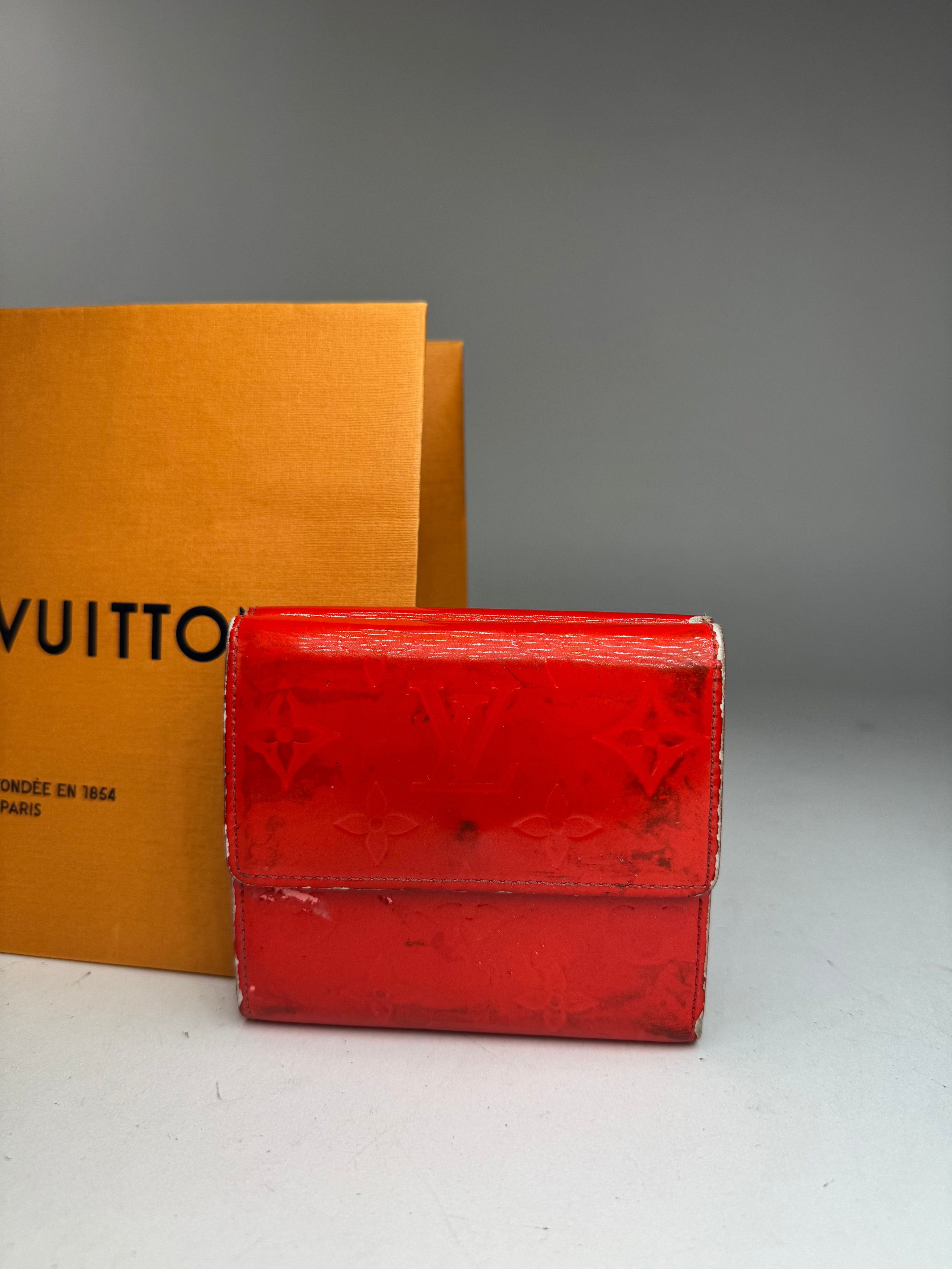 Louis Vuitton Vintage Vernis Leather Wallet red Size ONE SIZE - 4 Thumbnail