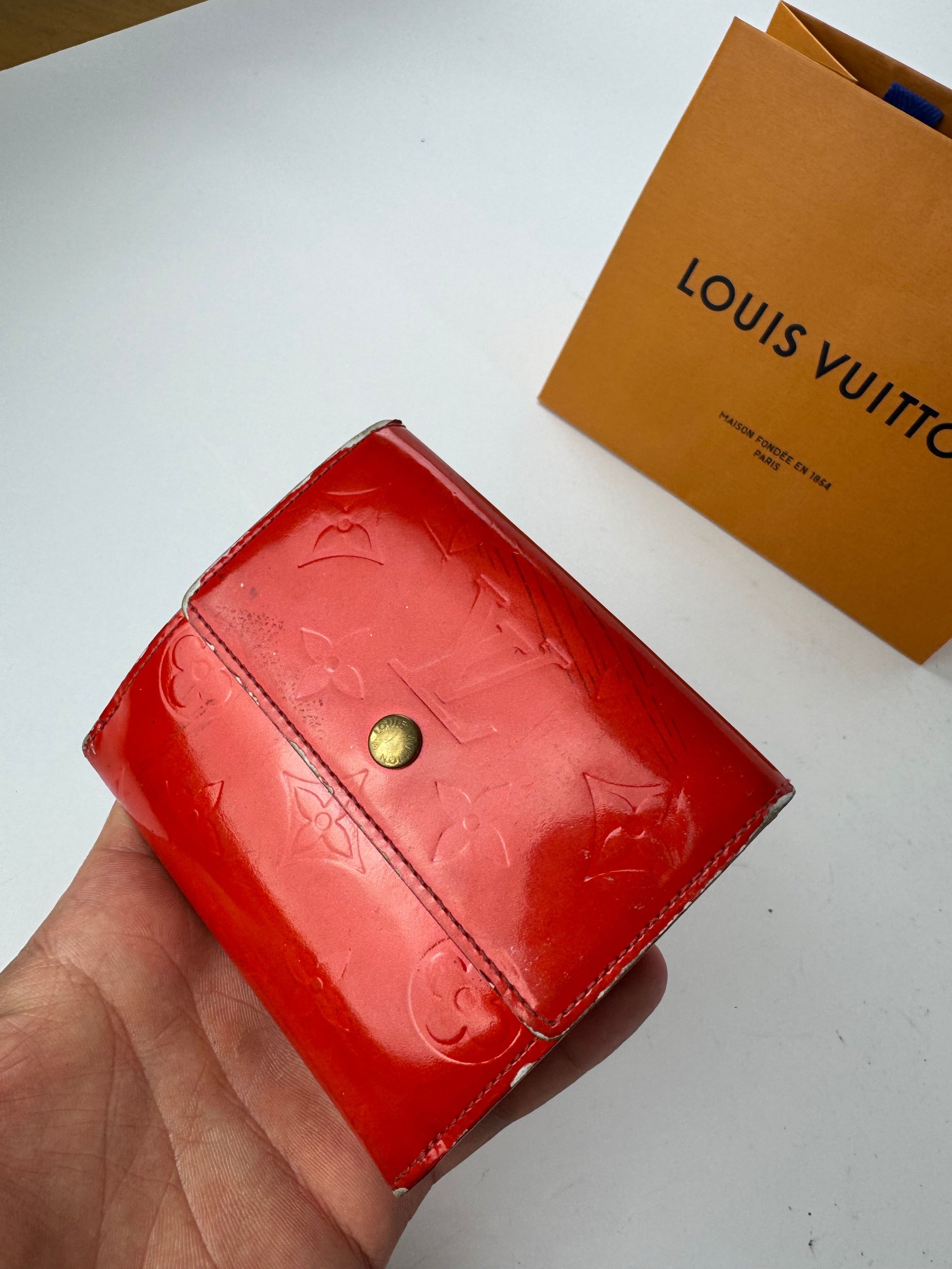 Louis Vuitton Vintage Vernis Leather Wallet red Size ONE SIZE - 7 Thumbnail