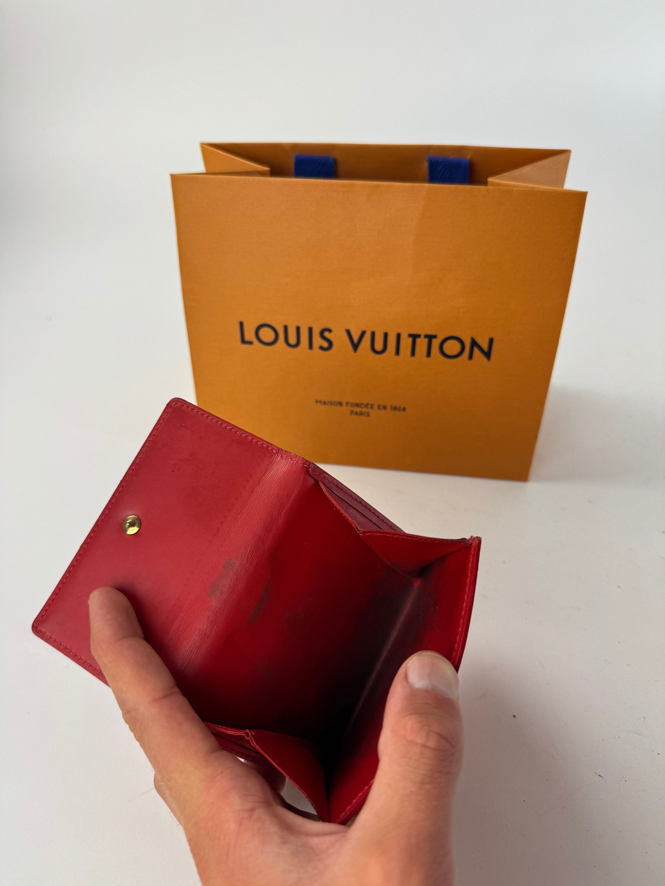 Louis Vuitton Vintage Vernis Leather Wallet red Size ONE SIZE - 8 Thumbnail