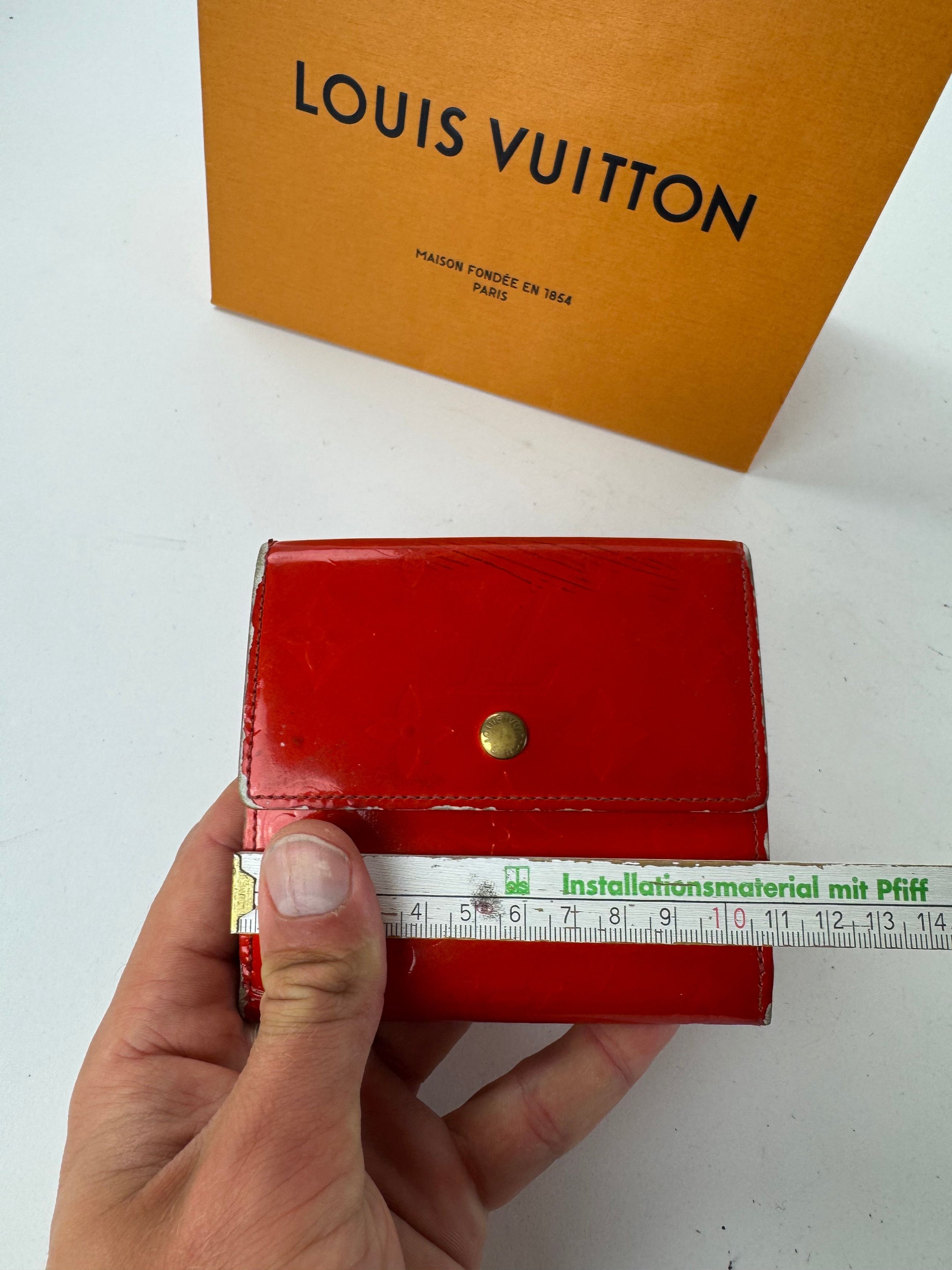Louis Vuitton Vintage Vernis Leather Wallet red Size ONE SIZE - 12 Thumbnail