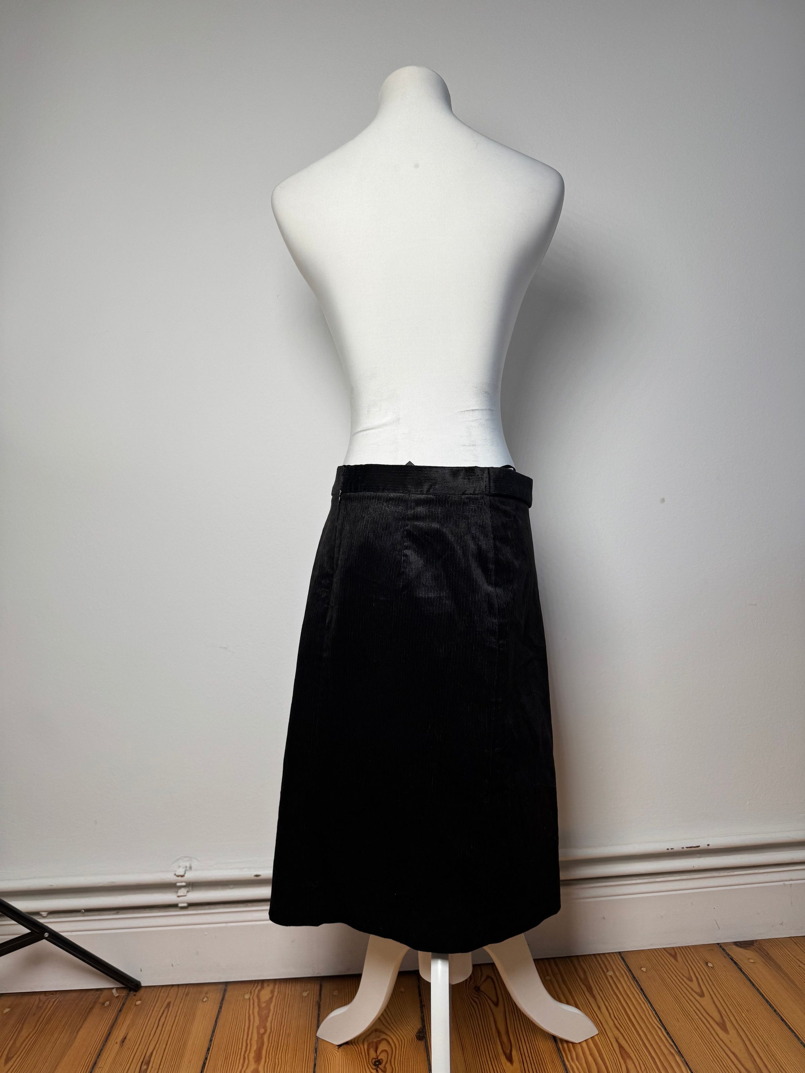 Fendi Vintage Roma Cord Skirt Black 38/M Size 30" / US 8 / IT 44 - 4 Thumbnail