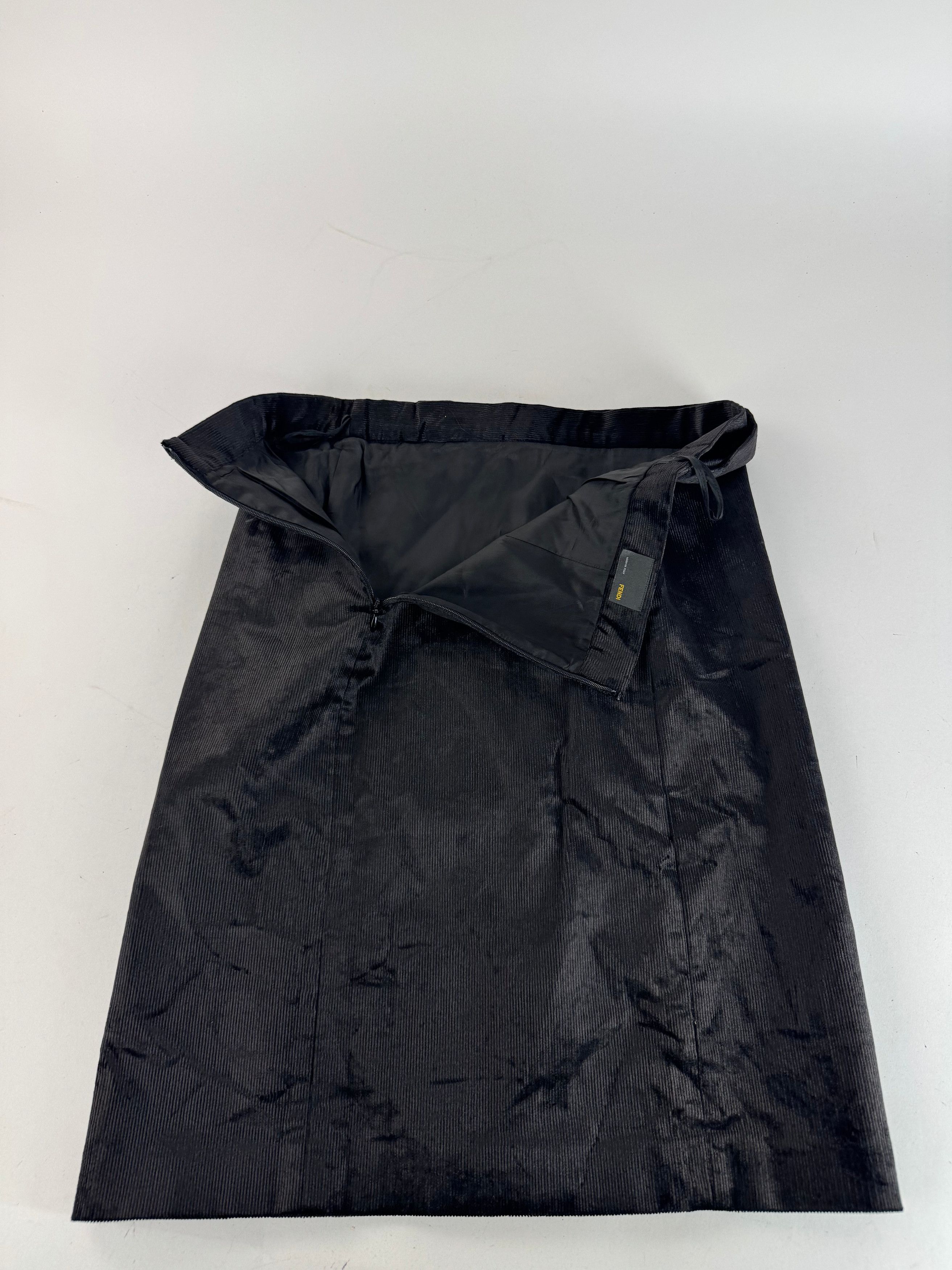 Fendi Vintage Roma Cord Skirt Black 38/M Size 30" / US 8 / IT 44 - 11 Thumbnail