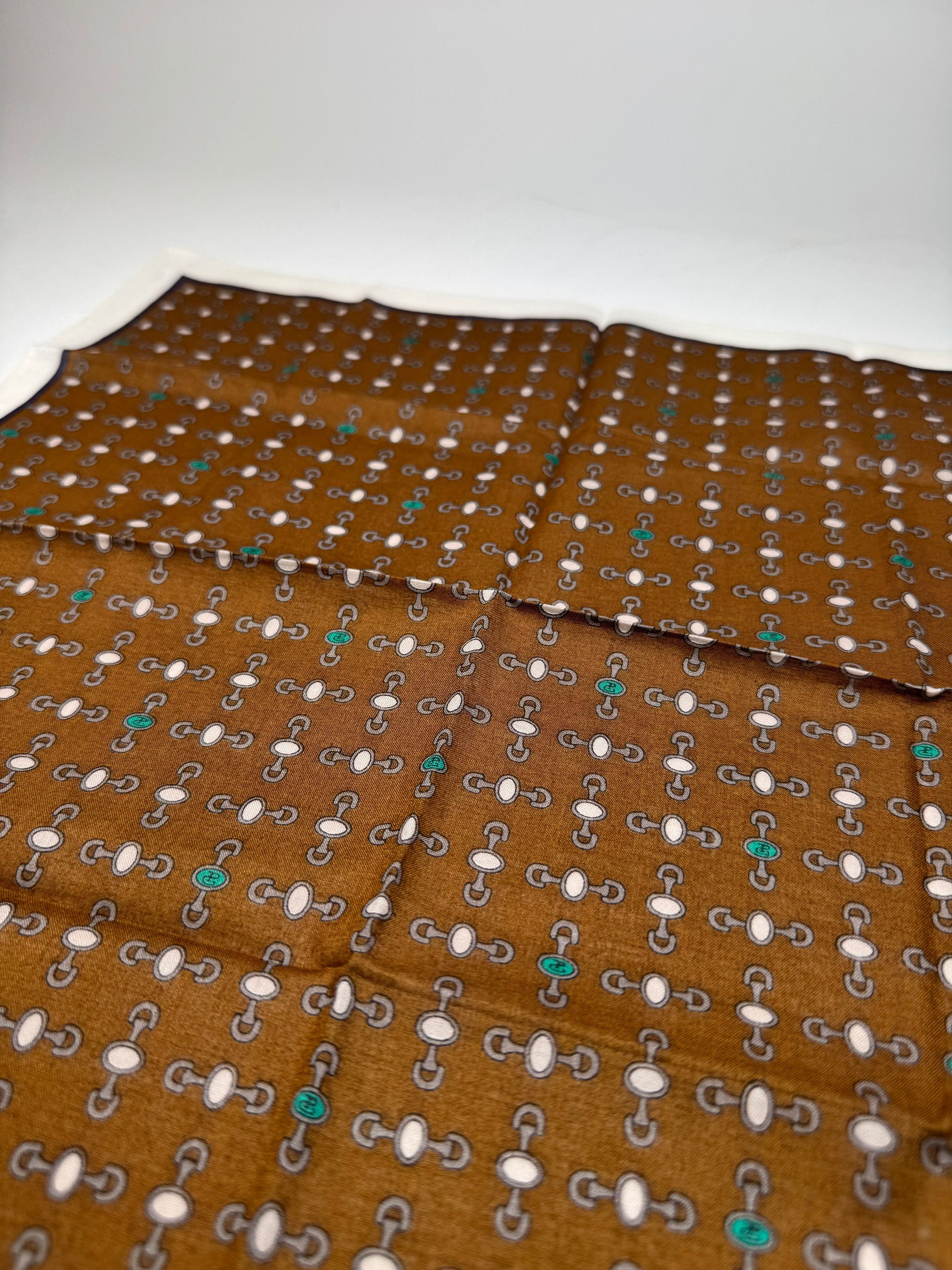 Gucci Vintage Horsebit monogram Scarf Brown white Size ONE SIZE - 7 Thumbnail