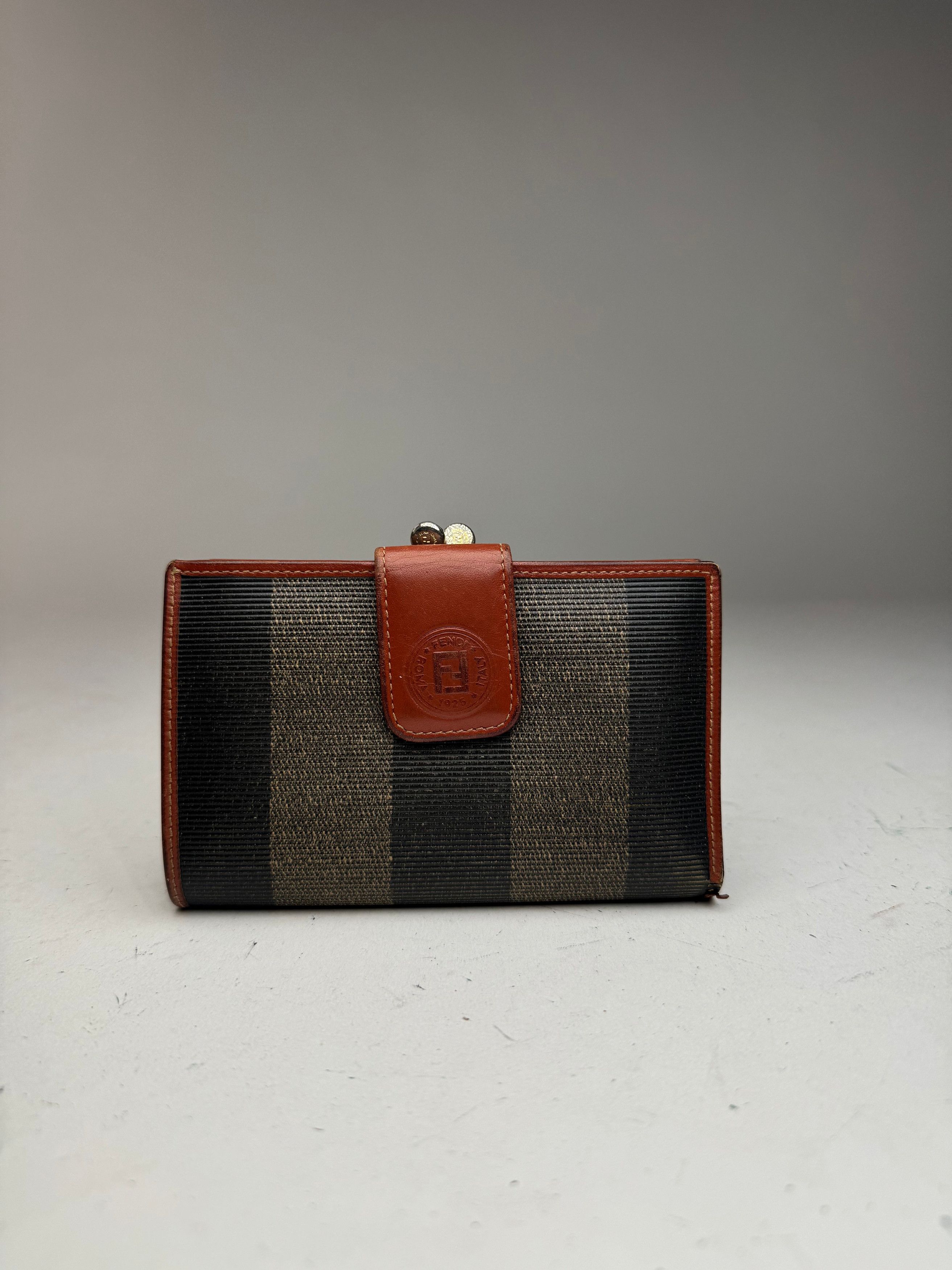 Fendi Vintage Roma Striped Leather wallet brown black grey Size ONE SIZE - 3 Thumbnail