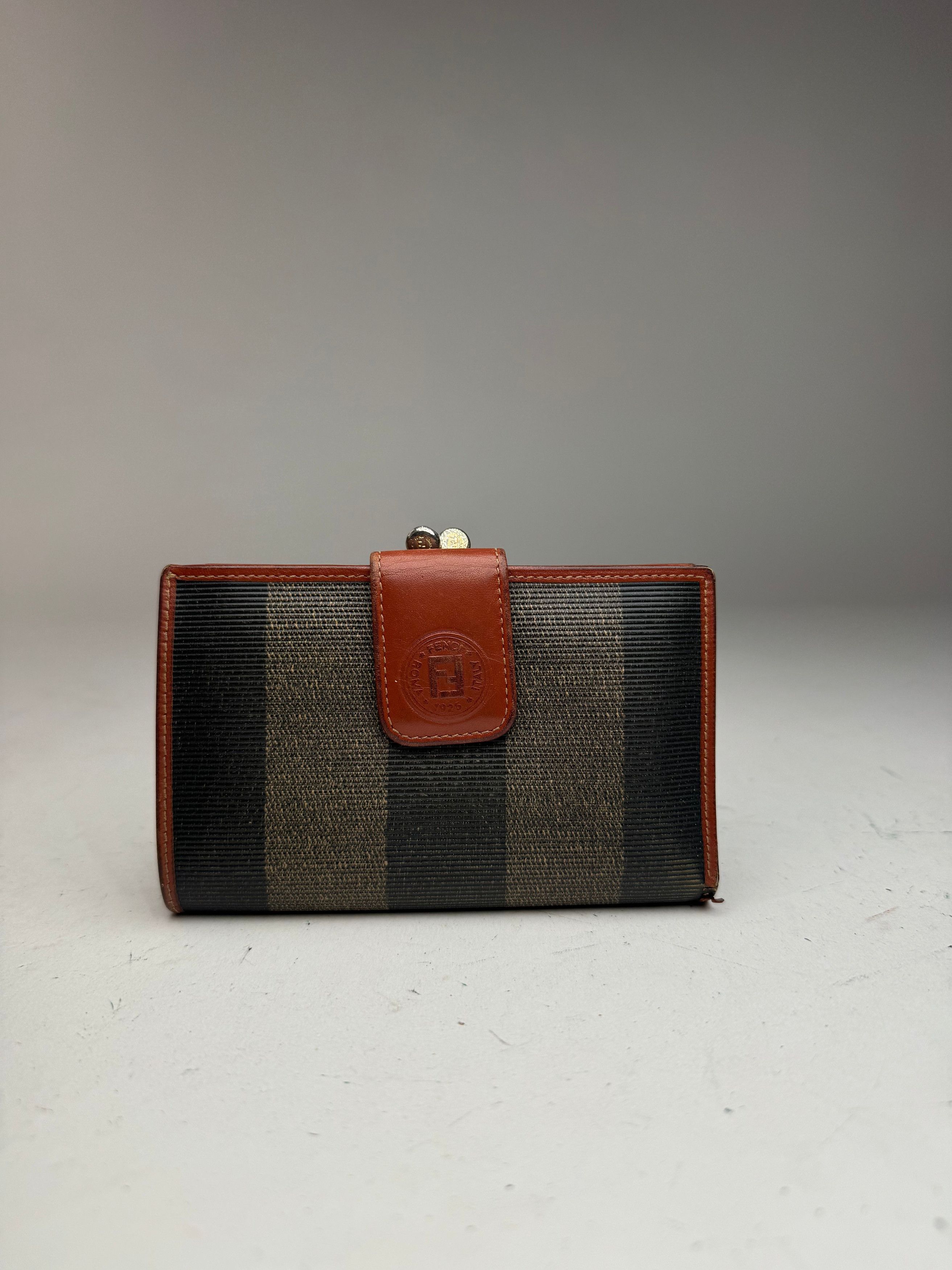 Fendi Vintage Roma Striped Leather wallet brown black grey Size ONE SIZE - 13 Thumbnail