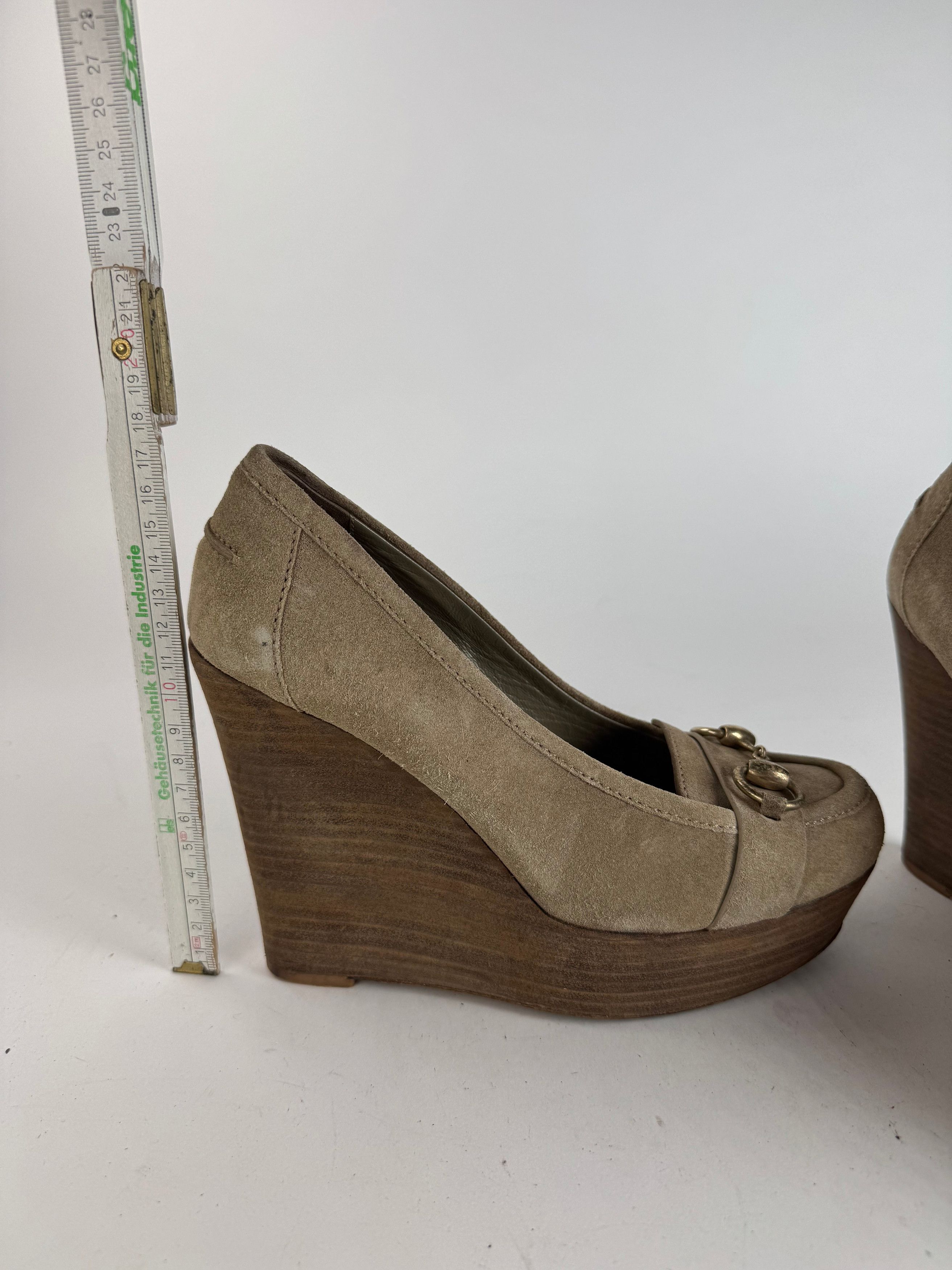 Vintage Suede Horsebit pumps EU37,5 grey
